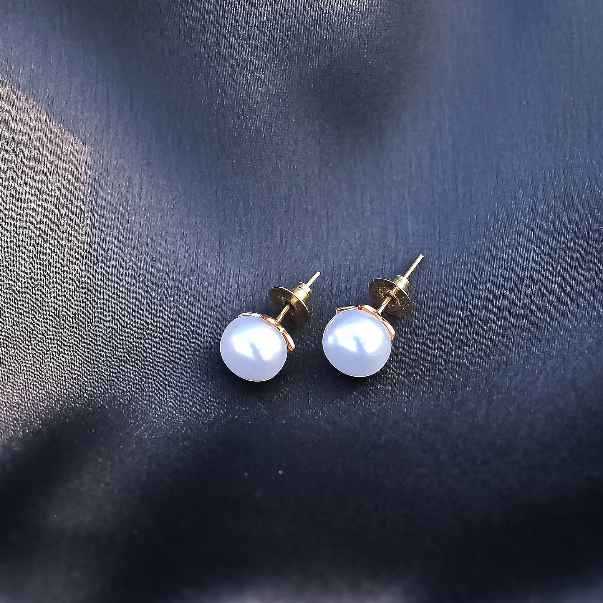 Fresh Water Pearl Studs