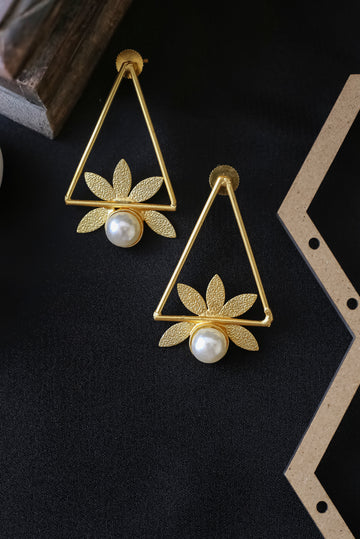 Rosa Triangular Earring