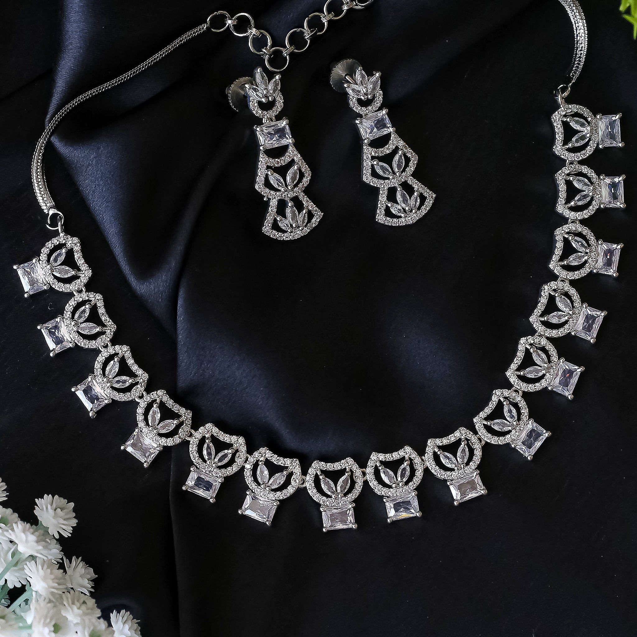 Jubaana AD Necklace