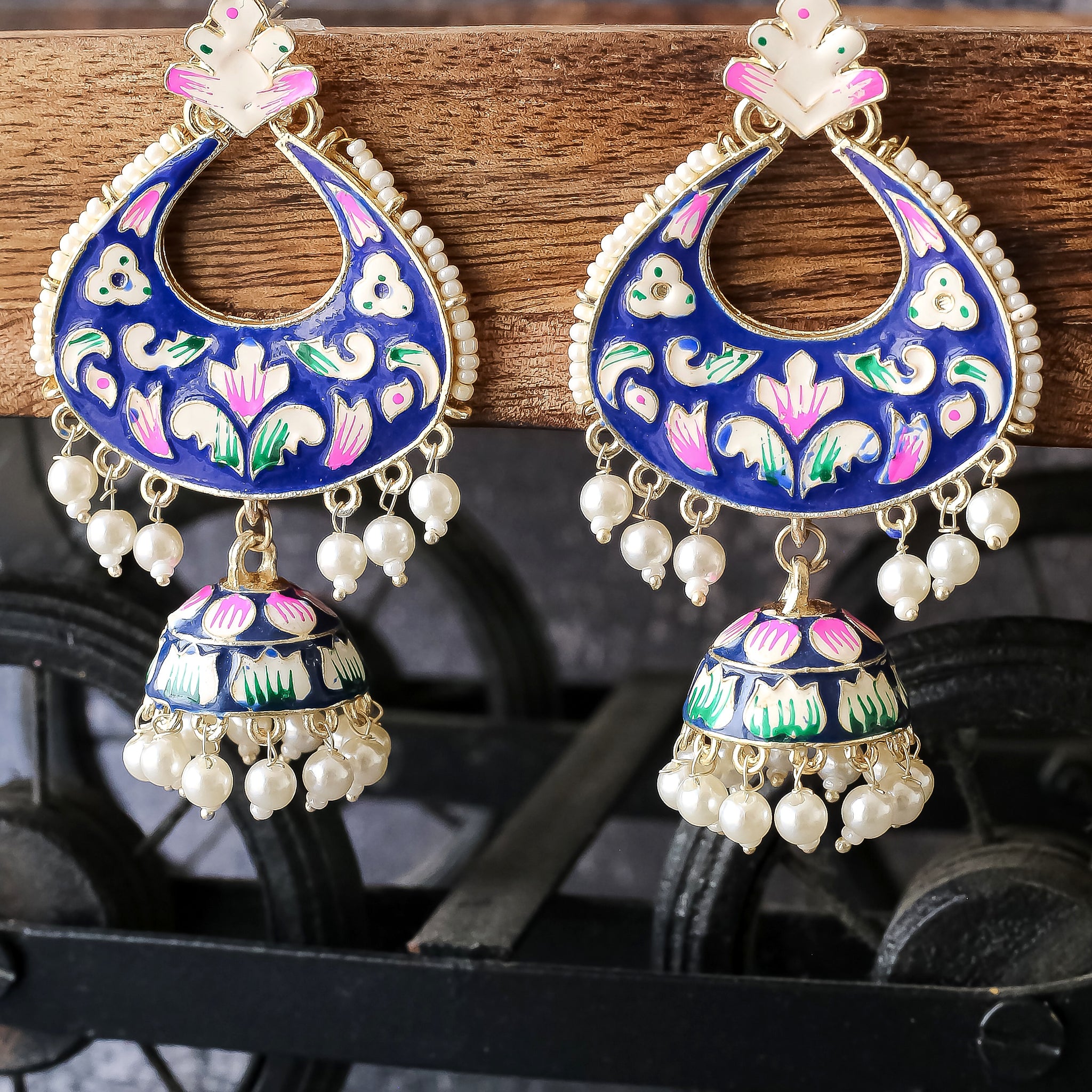 Geeta Meenakari Chandbali