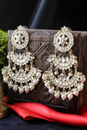 Jasgun Ivory Tikka-Earrings Set