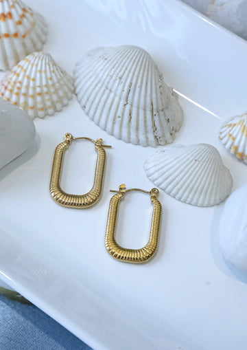 Aalve Square Dainty Hoops