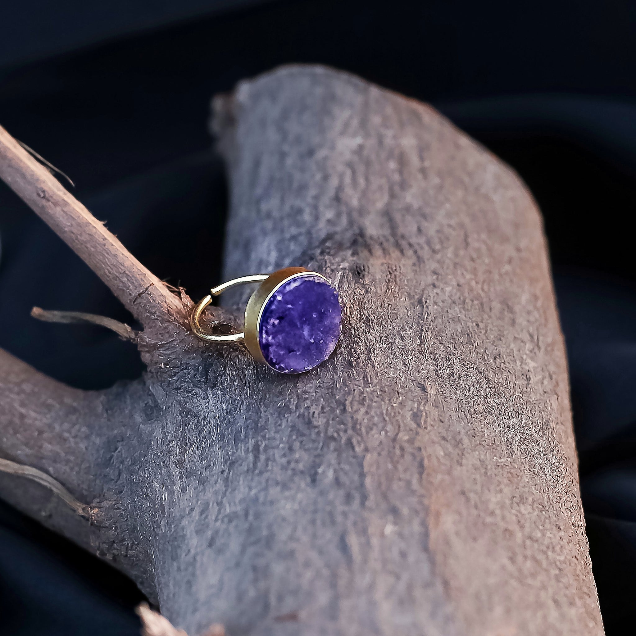 Lilith Raw Stone Ring