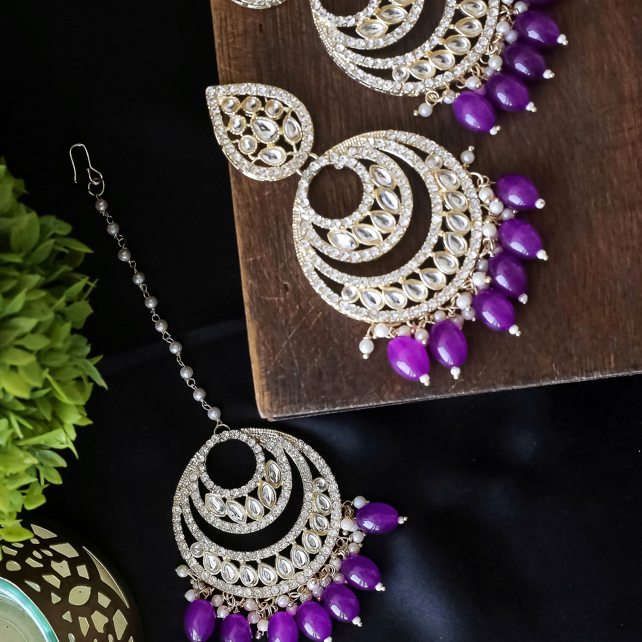 Aarvi Tikka-Earring Set